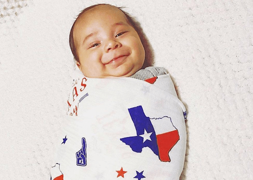 7 Creative Ways to Use Locally-Themed Baby Blankets at Family Events - Little Hometown