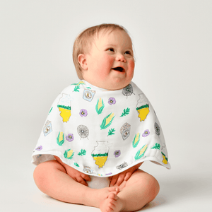 White baby bib and burp cloth set featuring a colorful Illinois state map with landmarks and "Illinois" text.