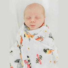 Load image into Gallery viewer, Gift Set: Maryland Baby Muslin Swaddle Blanket and Burp Cloth/Bib Combo - Little Hometown
